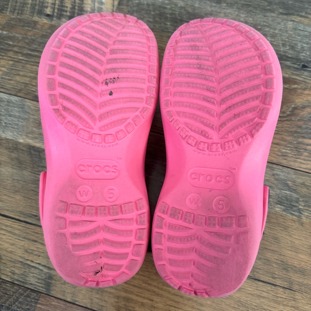Crocs Womens Classic Platform Clog, size 5. - Picture 6 of 6
